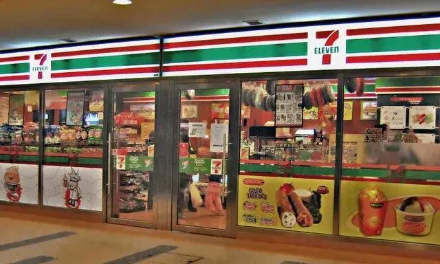 泰国特色美食10元一条,泰国7-11便利店美食推荐攻略