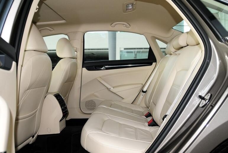 10年11款宝马5系,二手宝马5系和新帕萨特怎么选