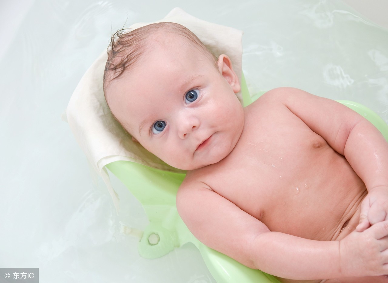 孩子遇到尴尬的事件怎么办,孩子看到父母尴尬的一幕怎么办