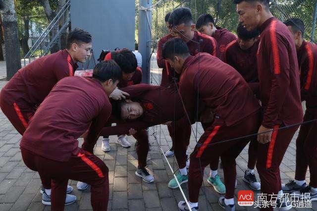 国足集训队军训,国足进入部队军训