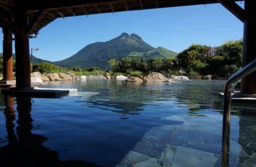 日本汤屋温泉推荐,日本九州汤平温泉