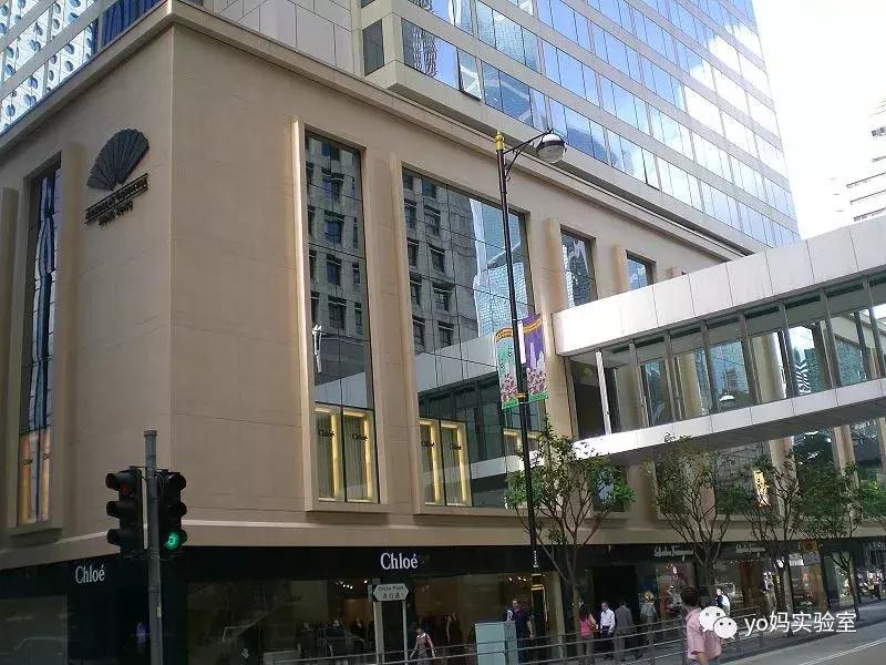 带着两个小孩真的累,带着俩孩子去深圳