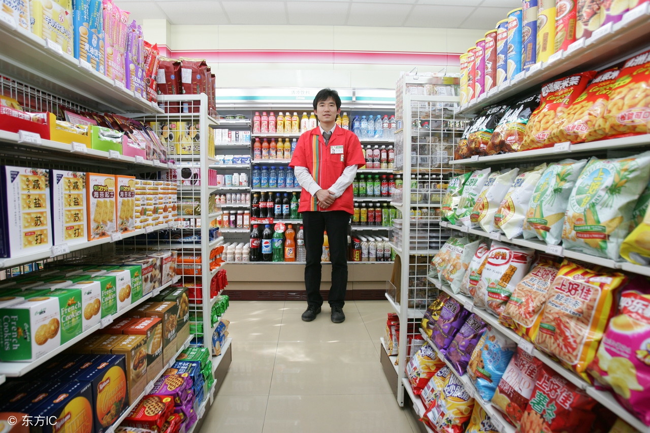 你楼下的社区便利店被它们盯上了……