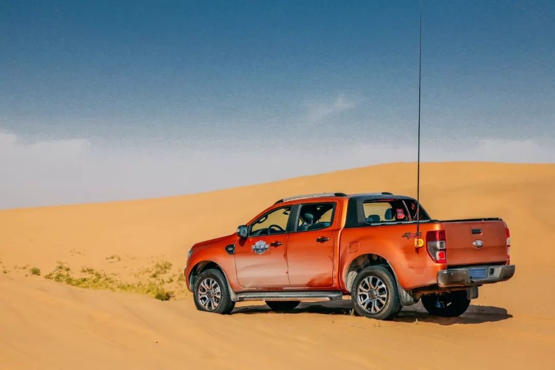 驾驶越野车去无人区的感受,驾驶沙漠越野正版