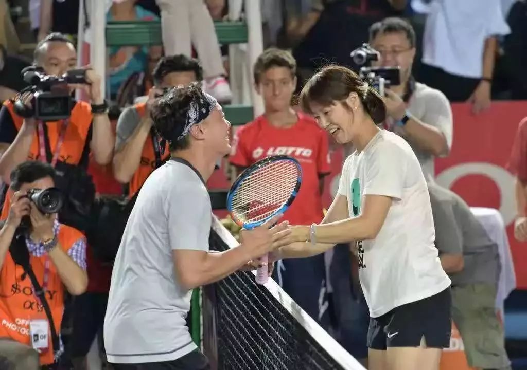 靳东vs李易峰,靳东vs刘涛对唱