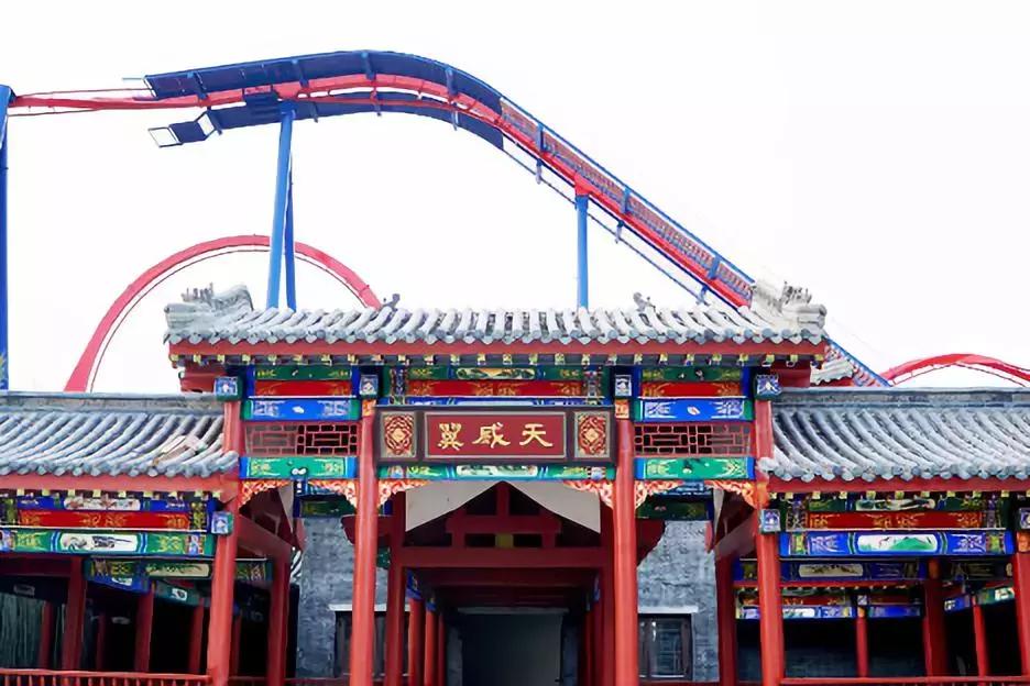 鍗庤皧鍏勫紵鐢靛奖涓栫晫澶滃満鏀荤暐涓,鑻忓窞鍗庤皧鍏勫紵鐢靛奖涓栫晫鏀荤暐涓嬬瘒