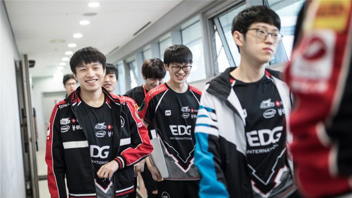 lpl小组赛积分榜最新排行榜,英雄联盟lpl2023夏季赛积分