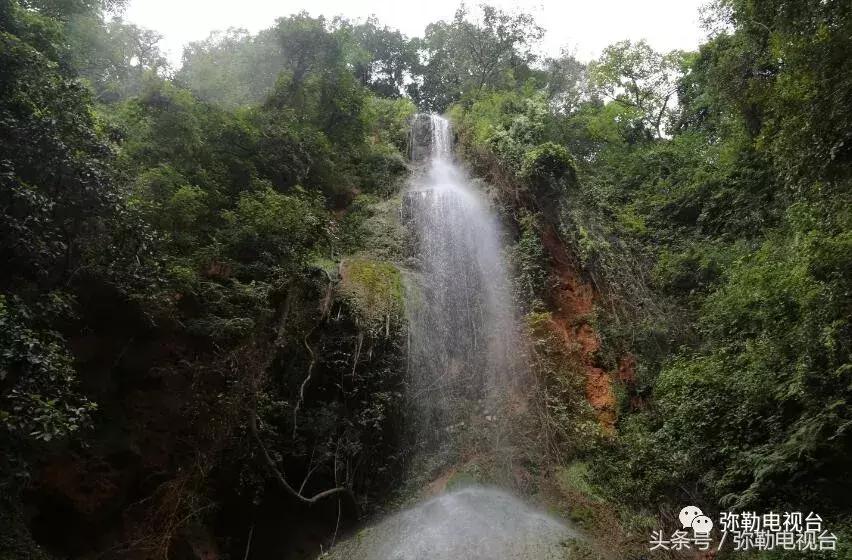 云南红河弥勒瀑布,弥勒滴水滩瀑布