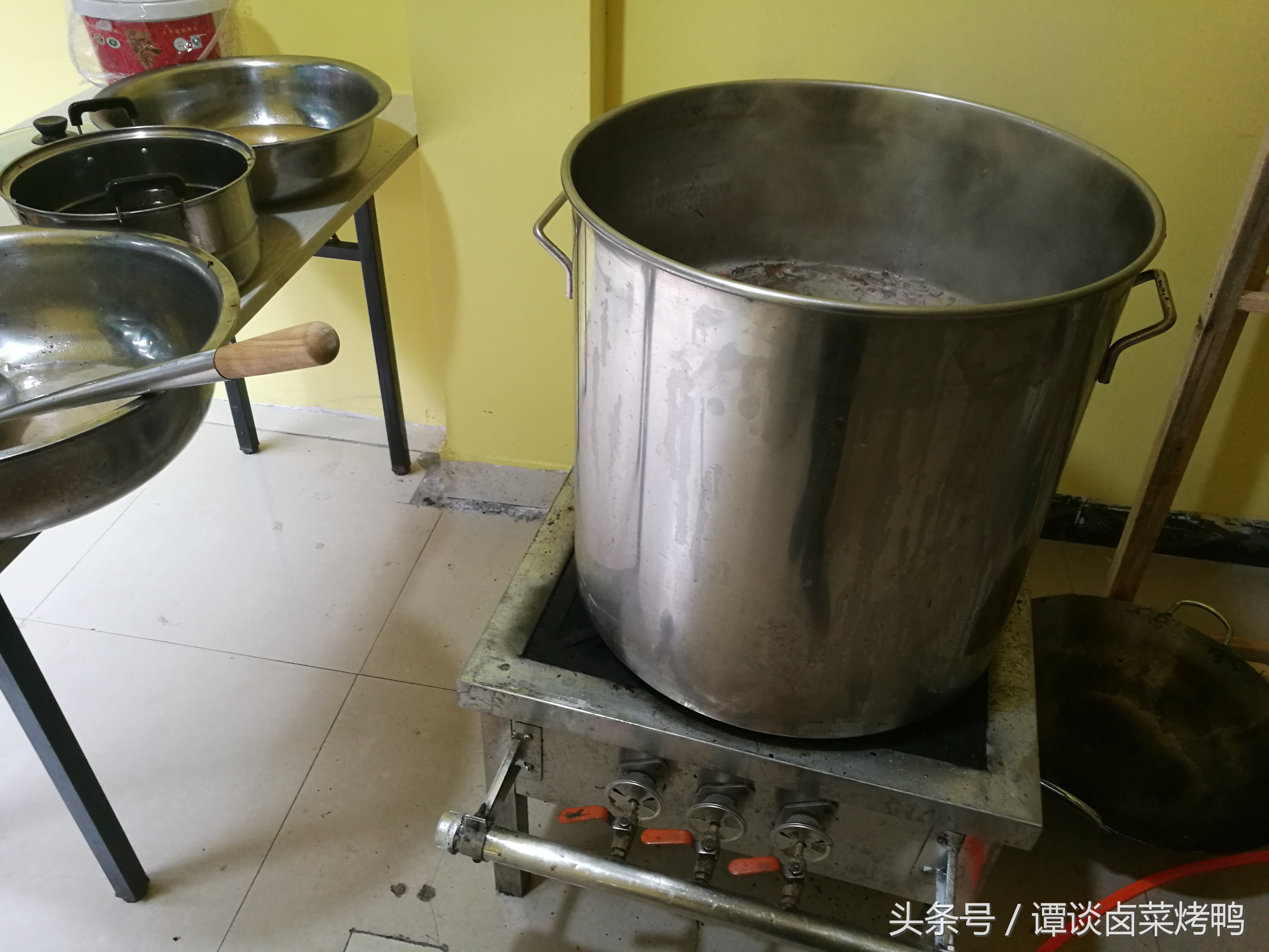 新手开卤菜店卖哪些菜品比较合适,熟食卤菜店经营秘籍