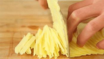 切土豆丝前细后粗,教你一招切土豆丝切得又细又快