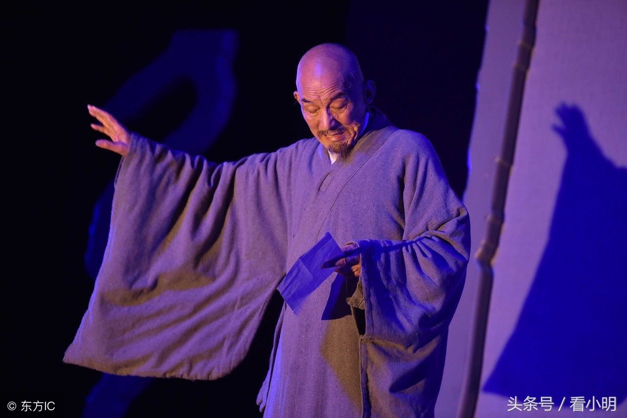 长亭外古道边芳草碧连天背景故事,长亭外古道边芳草碧连天全诗背景