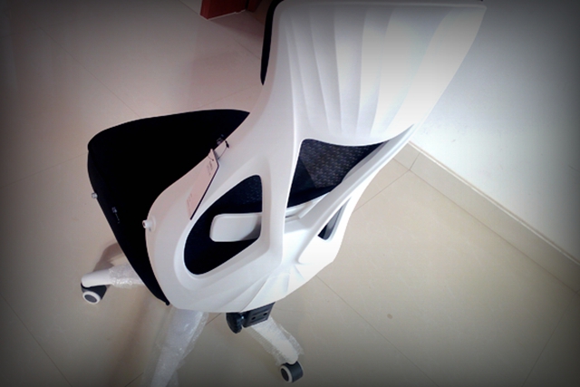 黑白调可躺办公椅,网易严选黑白调人体工学椅