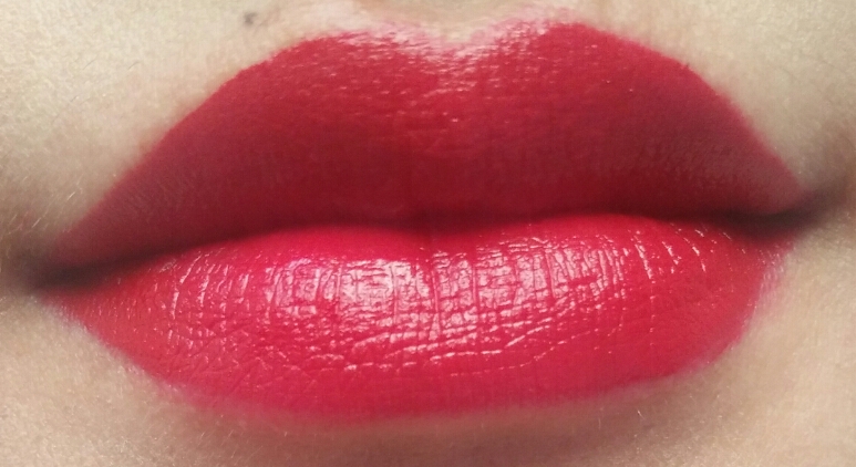 黄皮平价口红100元以下,口红唇釉滋润推荐平价适合黄皮