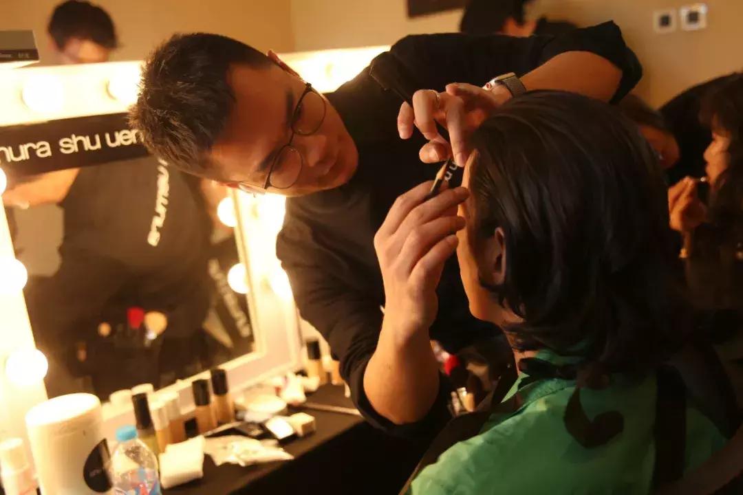 当了导演的叶谦，果然让19SS美得大不一样了！