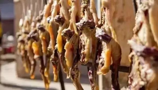 秋在广东很珍贵，若不细心寻找，它便静静地离开了