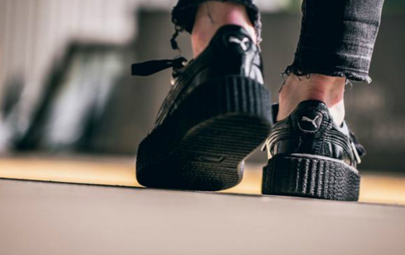 小白鞋小黑鞋视频,适合穿搭的小黑鞋