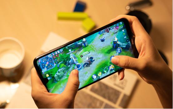 华为畅享MAX新机搭载骁龙660，给你快速“芯”体验