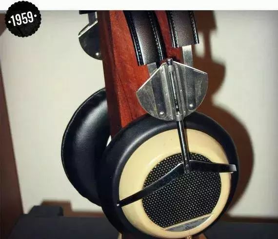 耳机历史记录,耳机发展史是什么