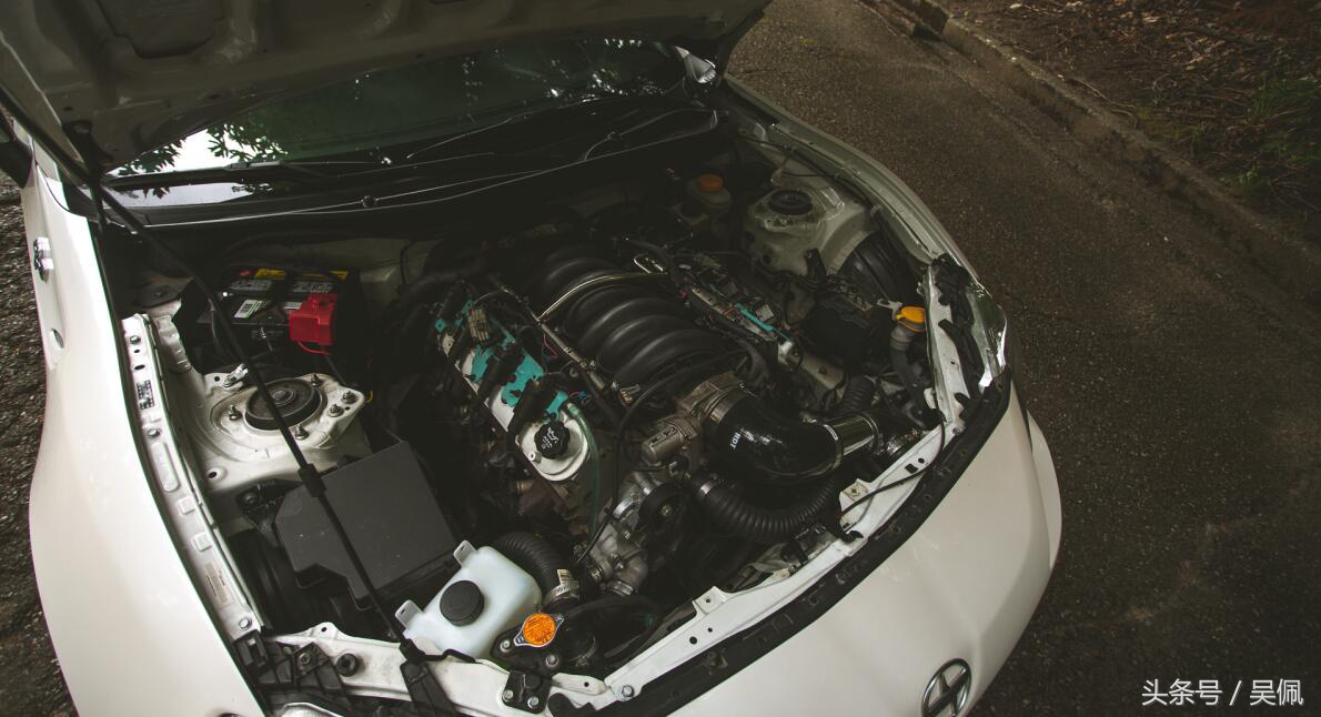 这名警察给他的FR-S换了大V8引擎，但他却不是为了追坏人