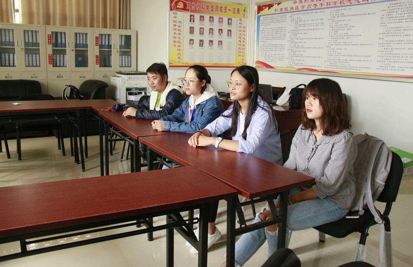 懵逼！打败了众多面试者，最终获得了2000元薪资的工作……