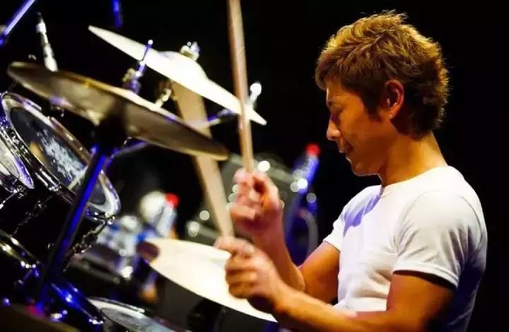 骑马斯克的日本人,马斯克火箭登月第一人