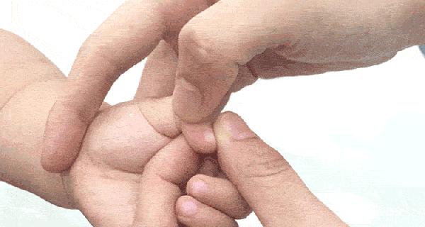 小儿推拿常用的正确手法,小儿推拿21种手法视频