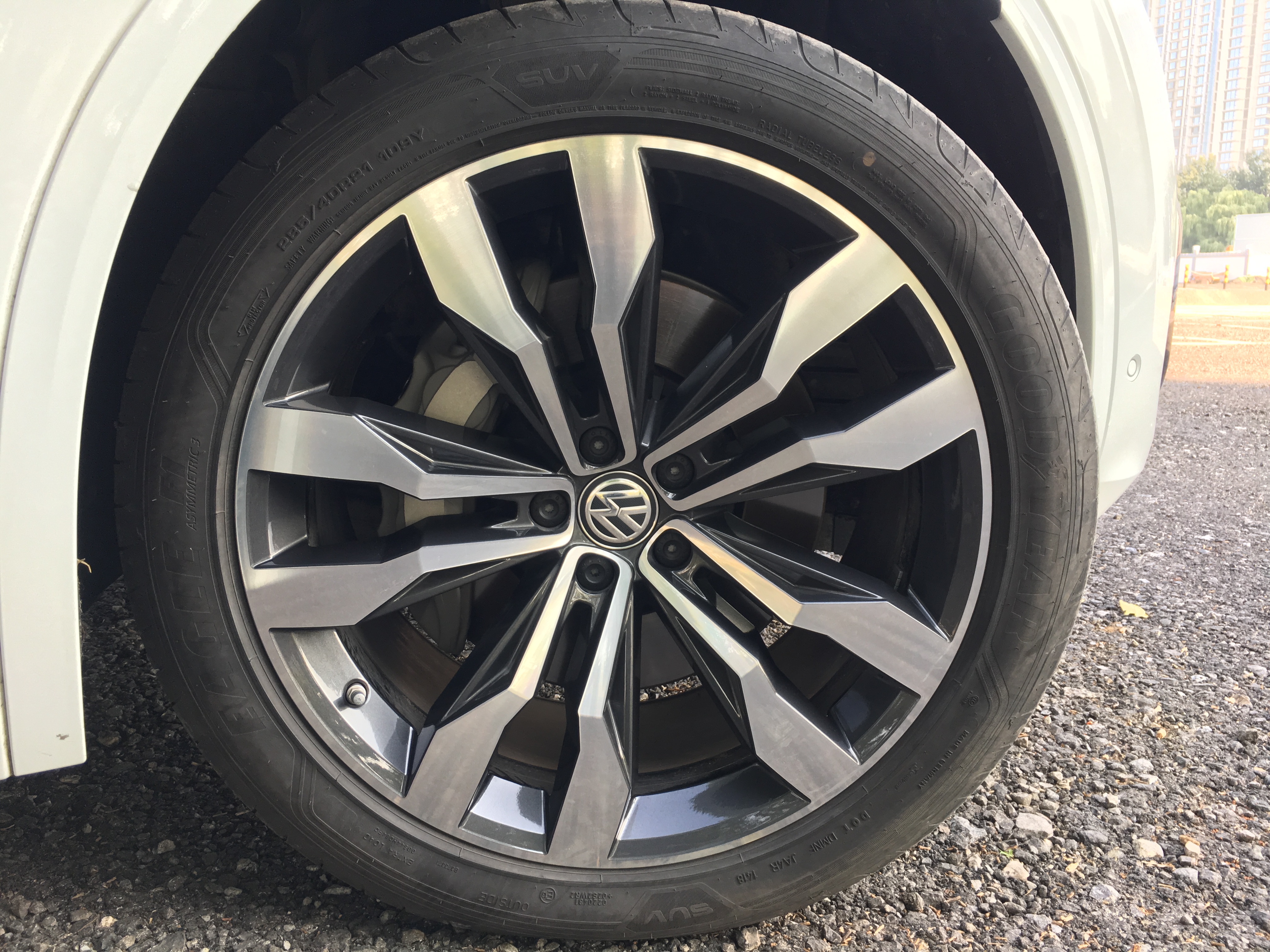 大众途锐锐尊版沉浸式体验,大众途锐经典风采