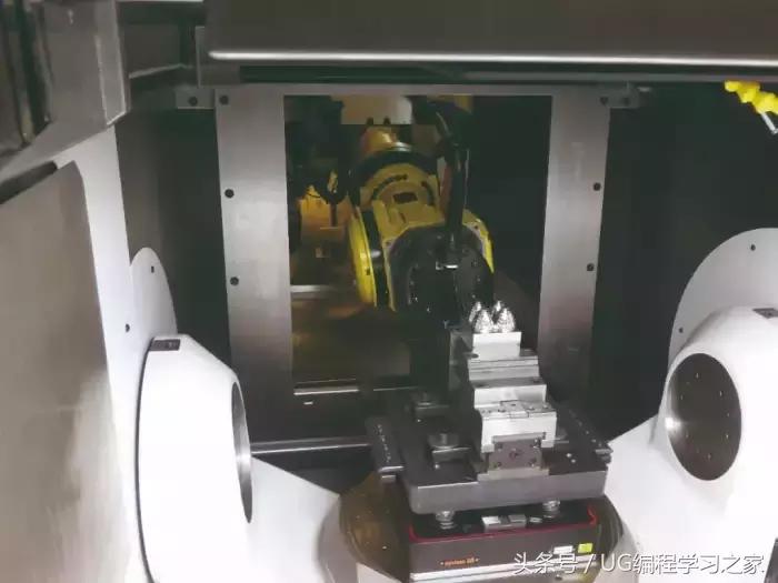 五轴机床的重要性,高精度五轴数控机床