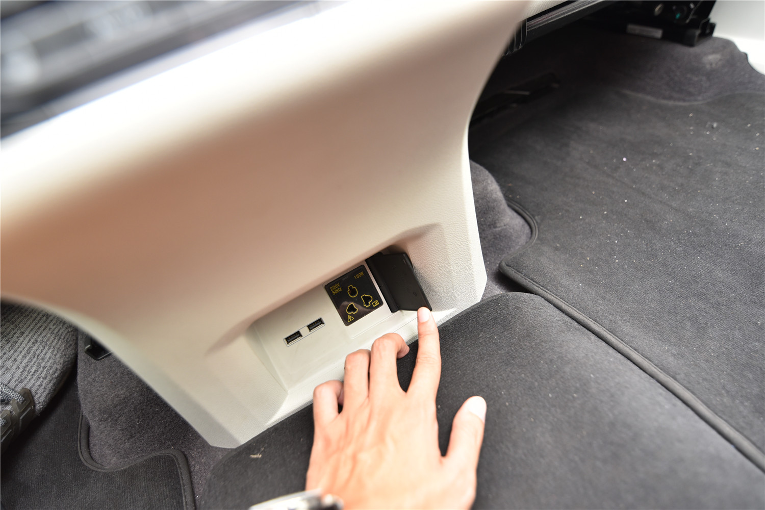 途昂为什么容易翻车,大街上的途昂为什么都开得快