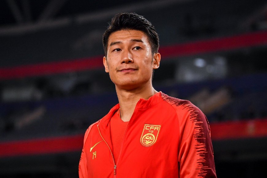 于海伤愈复出视频,膝盖受伤心疼