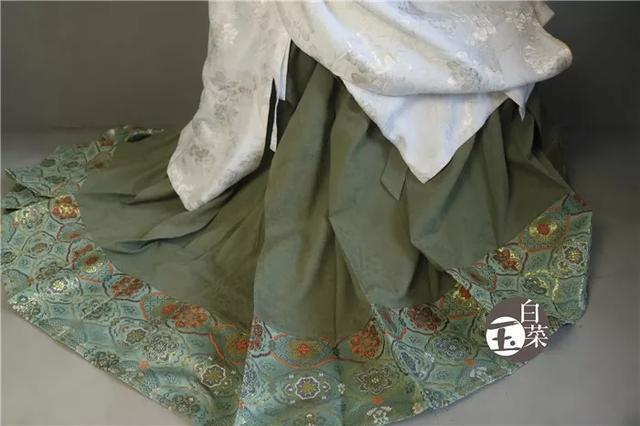 买汉服不知道自己的尺码怎么办,汉服是选尺码还是定制