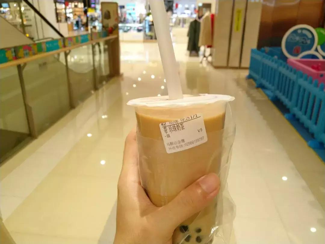 奶茶测评沪上阿姨葡萄,各家奶茶店的奶茶测评