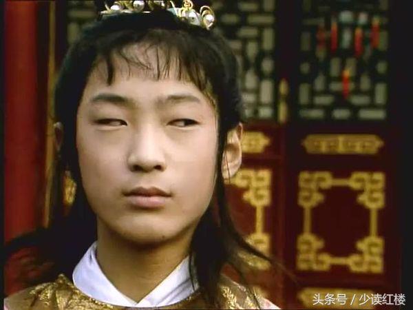 红楼梦里奴才为什么都愿留在贾府 (红楼梦中贾府的大小事)