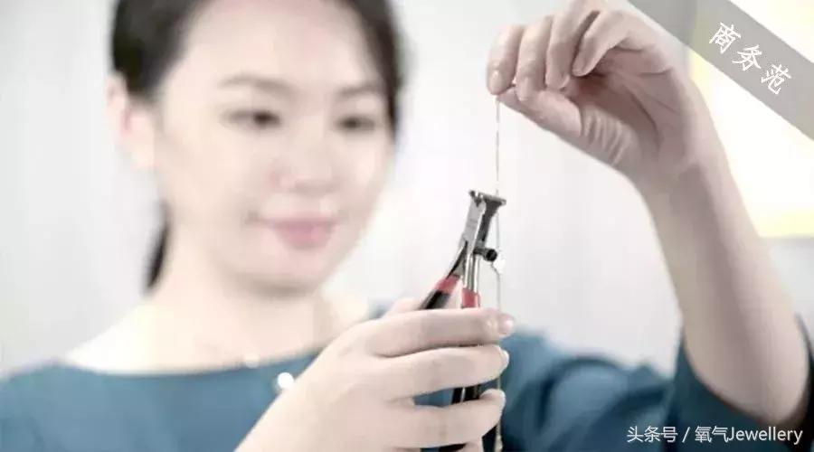 我剪开梵克雅宝四叶草手链，2万正品vs1000仿品有啥不同