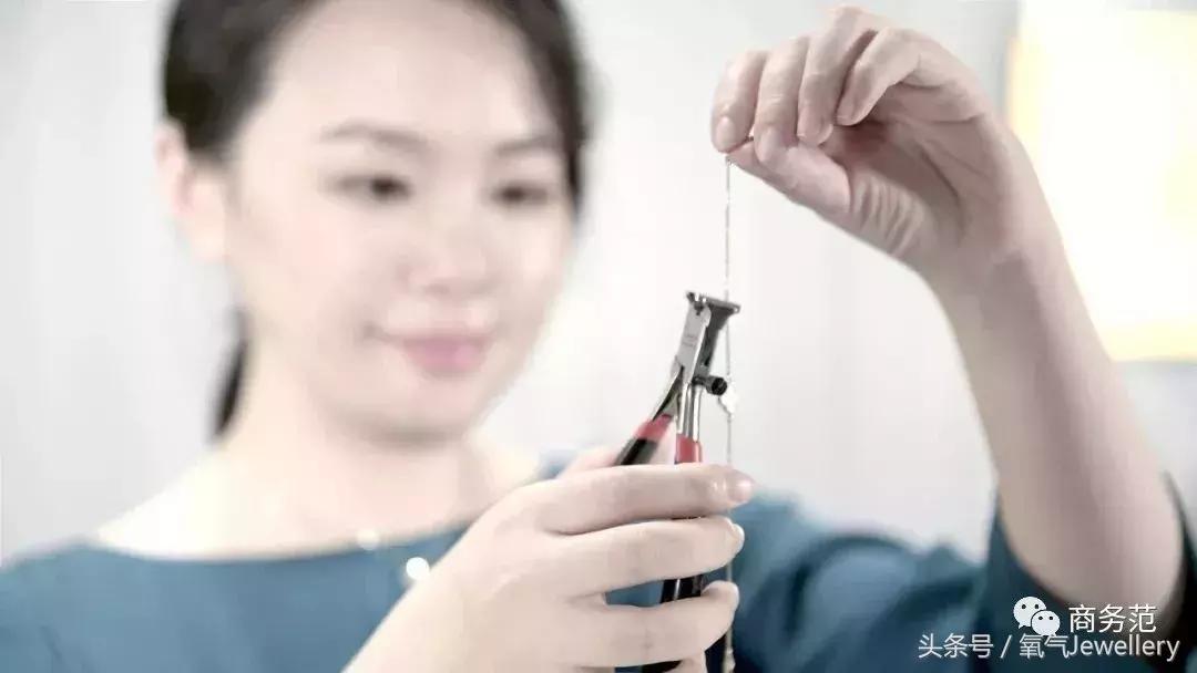 梵克雅宝四叶草手链仿品价格,梵克雅宝四叶草手链复刻1600贵吗