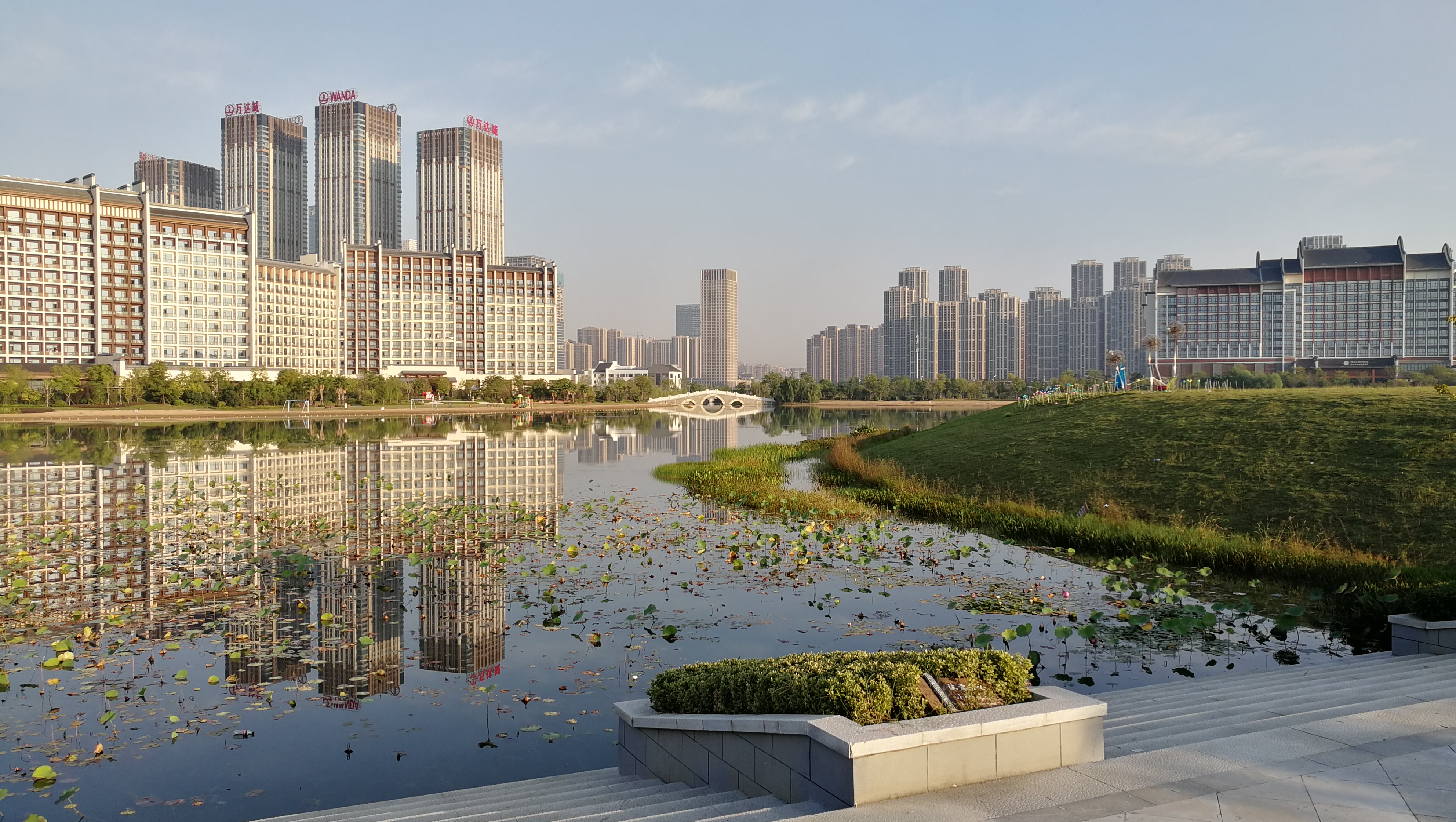 合肥万达广场天鹅湖空中游玩,合肥万达茂旅游攻略