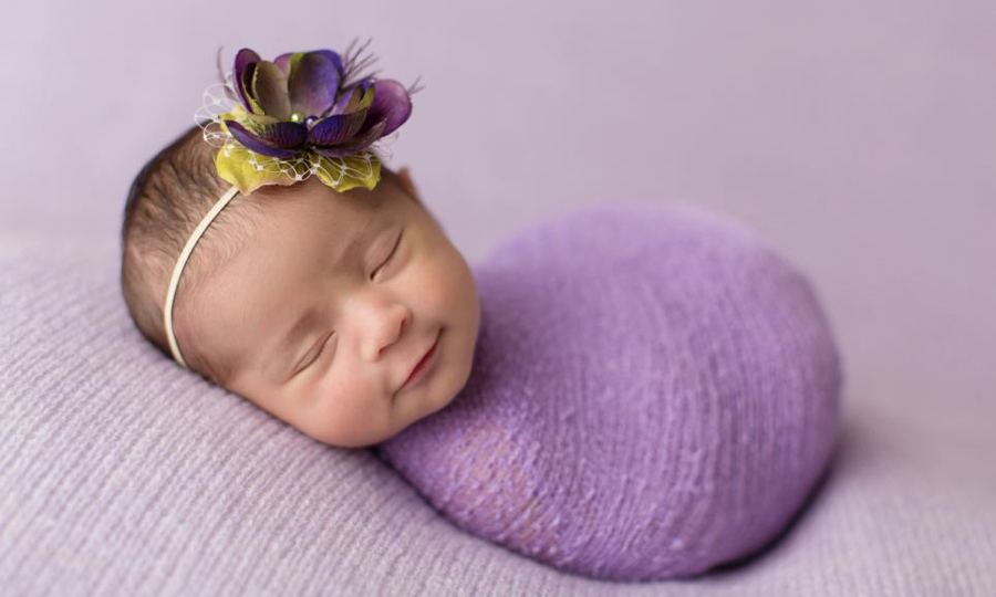 给宝宝喂奶妈妈口渴怎么回事,母乳喂养宝宝总感觉口渴