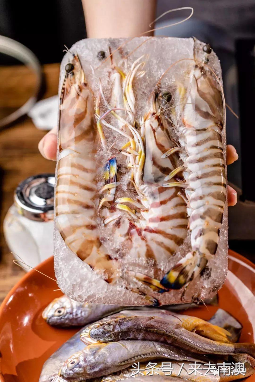 南澳岛寄来一个海鲜大箱,然后朋友圈的人纷纷把她屏蔽了