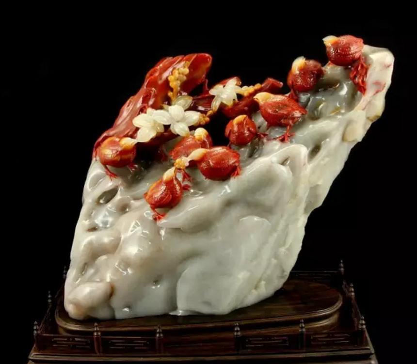 鄯善彩玉属于和田玉吗,新疆彩玉有收藏价值吗