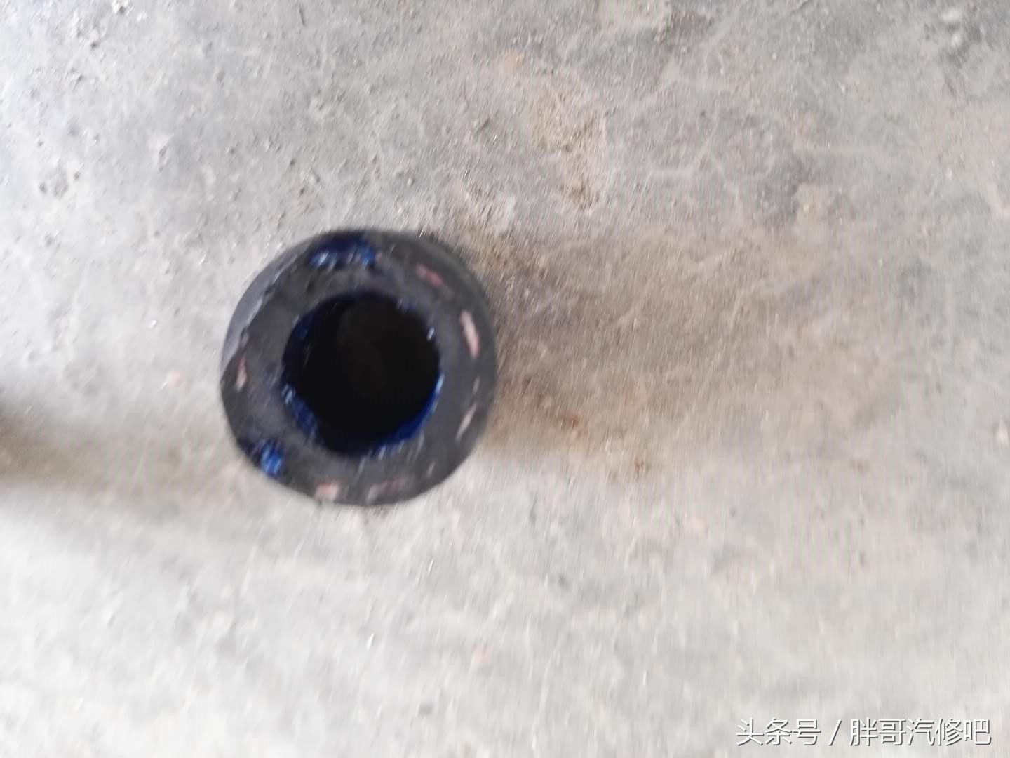 胖哥维修骏捷FRV1挡行程大问题,一根橡胶管解决问题