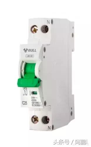 1p空气开关能接2p漏电保护吗,空气开关1p2p3p有什么区别