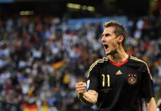 天下足球c罗经典台词,天下足球国足经典台词