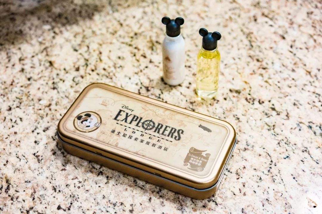 小小布历险记,香港迪士尼小小世界游记