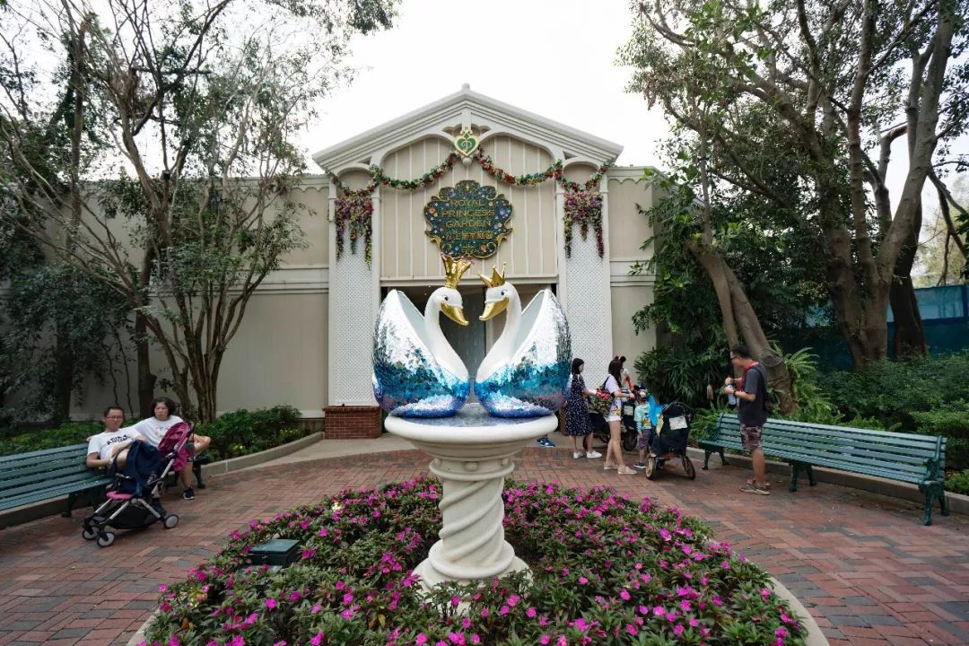 小小布历险记,香港迪士尼小小世界游记