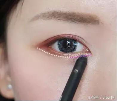 简单的淡妆化妆步骤轻松搞定,适合化妆初学者的化妆教程淡妆