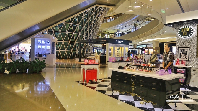 全球最大单体免税店没有lv牌子,全球规模最大的单体免税店
