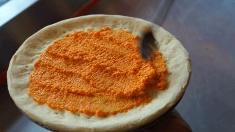 真的！这个29块9的披萨里我吃出了整整两只蟹！