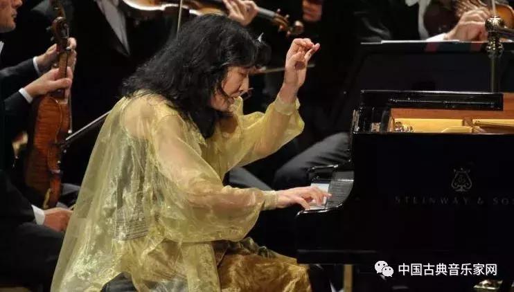 「杰出钢琴家」连载：“莫扎特专家”之内田光子