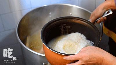 开了2年竟不知！昆明居民楼里神店，椒麻鸡酱烧鸭才进院就闻见香