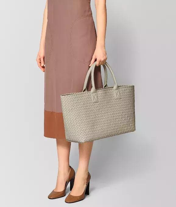 为什么真正的有钱人喜欢bmw,为什么有些人喜欢跟有钱人打交道